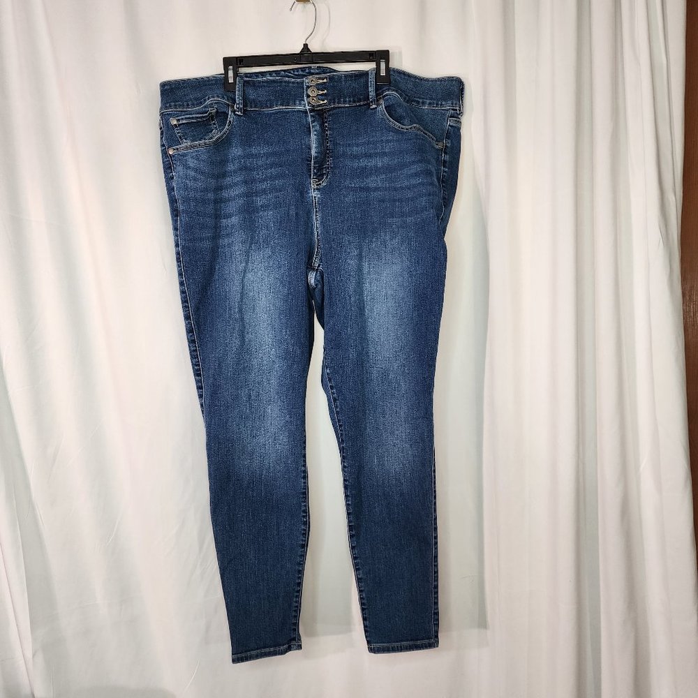 Torrid Jeggings Super Soft Jeans Size 26XT 5 Pockets
